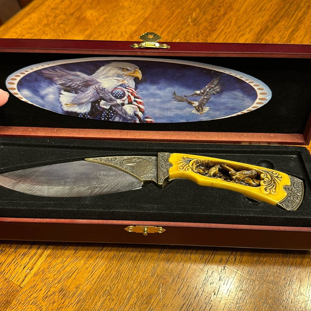 Frost Cutlery vintage collectible American Eagle knife.
